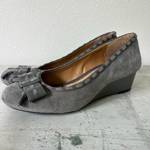 Michelle D suede leather low wedge kitten heel bow academia office coquette 7.5 - Picture 9 of 13